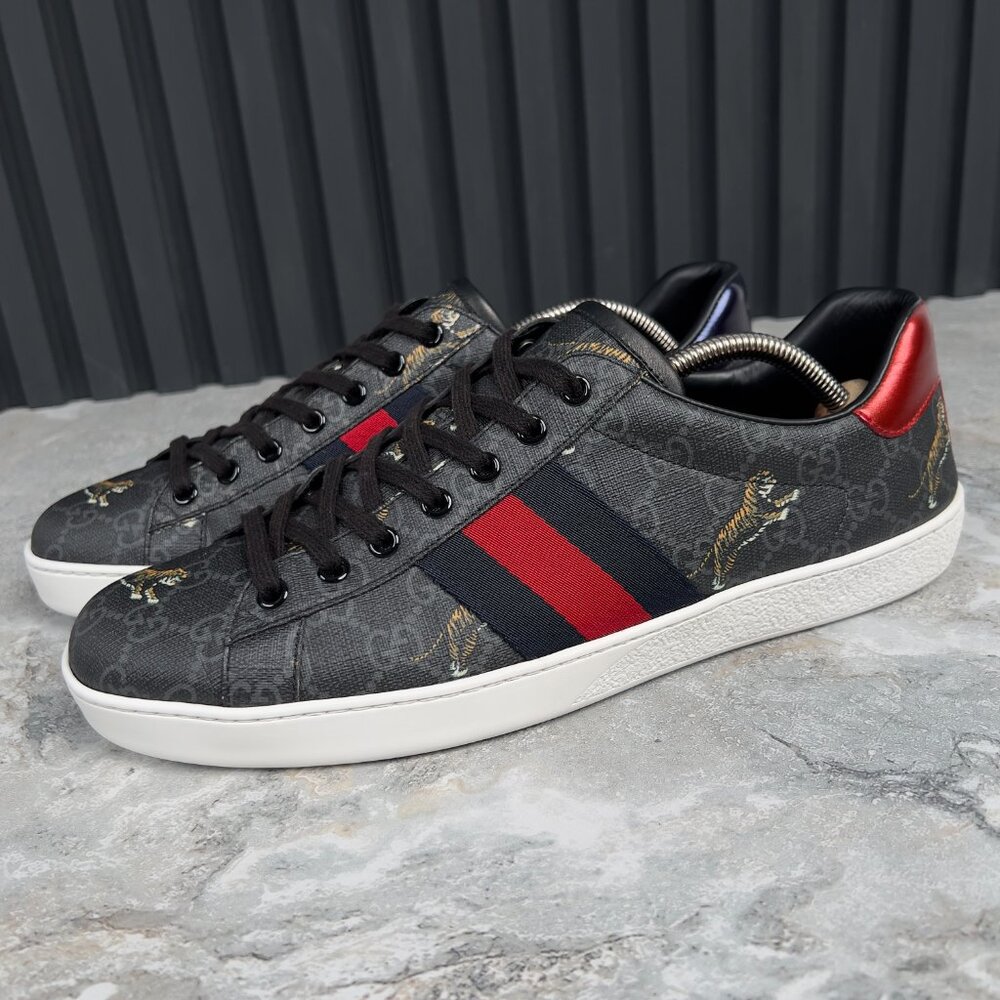GUCCI Ace Web GG Supreme Monogram Tiger Canvas Gray Leather 9 G or 9.5 US 43 EUR